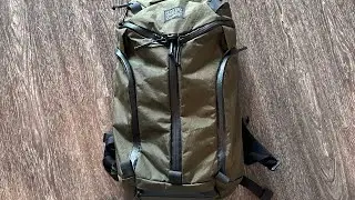 Mystery Ranch x Carryology unicorn 2.0