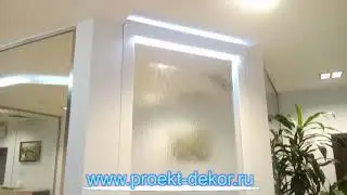 Водопад по зеркалу в торговом центре