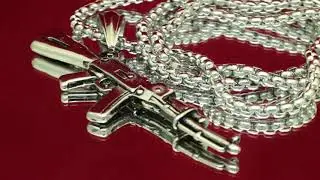 Мужское колье из медицинской стали "Автомат Калашникова"