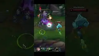 Diving 1/4 Riven ?!? - League of Legends #shorts #leagueoflegends