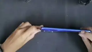 How to remove the back cover of the Huawei Nova Y70
