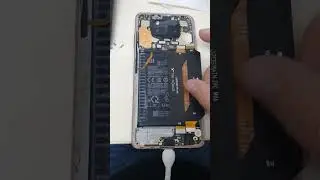 POCO X3 не включается не заряжается