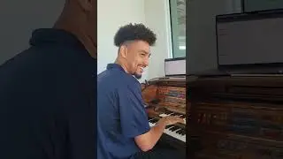 Playing on the HISTORIC Wrigley Field Organ!