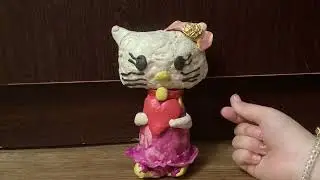Сара нарисовала Hello kitty