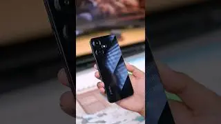 Gokil, HP 1 Jutaan layarnya Punch Hole!