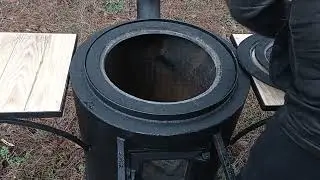 печь для казана двустенная с кольцами чугуна и стеклянной дверцей.