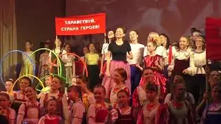 Попурри комсомольских песен