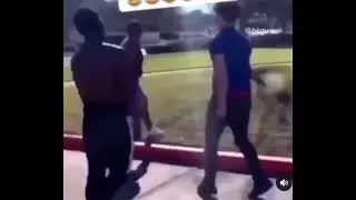 How the poggers community be fighting like