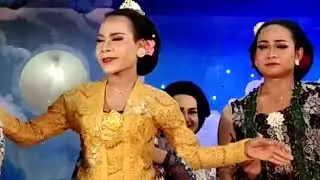 Podang Kuning, monosuko saat pentas di Tunggur