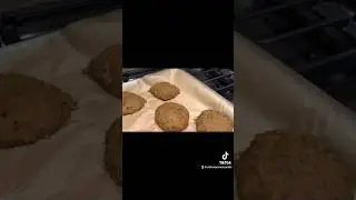 Healthy Falafel Burgers!