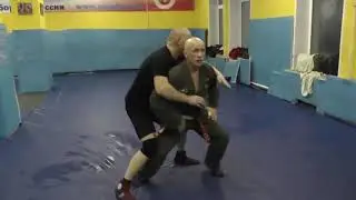 Пресечение захватов сзади.  Об уличной психологии.