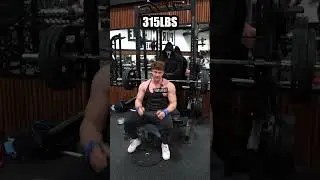 BENCHING 500 POUNDS WITH GHOSTLIFER...