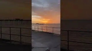 GOLDEN MORNING: WHAT A VIEW🏄‍♀️🤙⭐️☀️ 