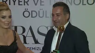 YAVUZ OYMAK – YILIN HABER MUHABİRİ – KIRMIZI HALI