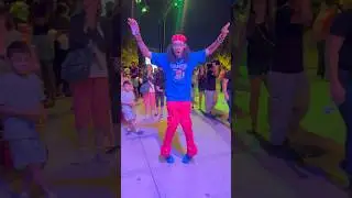 I believe the lady’s in the back enjoyed it 😭✨