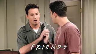 Chandler Catfishes a Supermodel | Friends