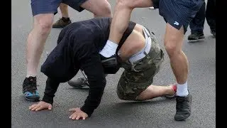 КАК ВСТАТЬ при ДОБИВАНИИ НОГАМИ!? ТРИ Лучших Способа