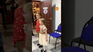 Наши юные ученики отлично спели на английском языке.