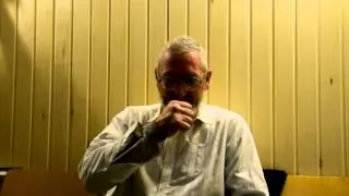 Анекдот 93  Про трёх хохлов и бутылку самогонки!