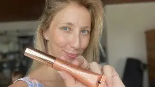 Charlotte Tilbury glowgasm beauty light wand folyékony pirosító teszt - peachgasm