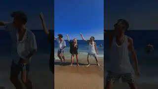 Summer vibe 🌊🤍