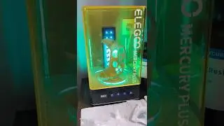 Сделали Xbox геймпад с жопой Deadpool