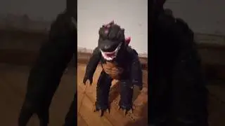 Годзилла из пластилина