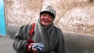 БОЗОРЧИ УЗБЕК КАМПИРДАН ДАХШАТ ШЕЬР