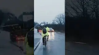 Something tickled this cyclists head 🚴‍♂️ 👀 #ukdashcam