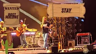 Post Malone chama fã para tocar 