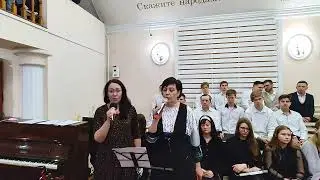 Катя Шмыкова и Наталья Холуева - песня: 