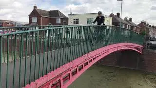 Commuting on the Eskute Polluno