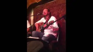 La Isla y El Trino, Fernando Delgadillo