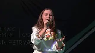 Красный конь.Елизавета Котова солистка ансамбля 