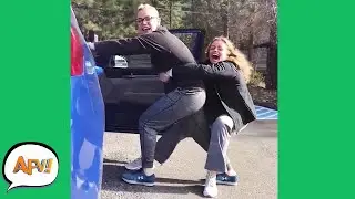 Funny fails 😂 girls at beatch