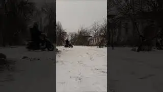 Дрифт по снегу. Yamaha Jog 39ZR