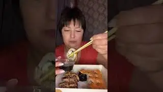 Мукбанг роллы, давно не ела 
