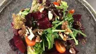 Салат з бурячком, сиром фета та горіхами 😋