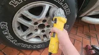 Clean Up Pitted Aluminum Wheels with Peeling Clear Coat - Quick 15 Minutes Per Wheel