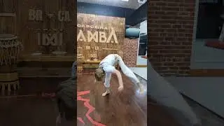 Capoeira Acrobatic Raiz