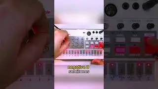 Sampling bass for TECHNO on the Korg Volca Sample #dawless #techno #minimaltechno #korg #volca