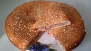Смачний незвичайний соковитий пиріг з туристичної консерви