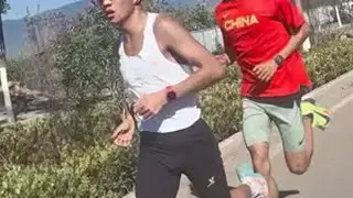 为了胜利刹那，磨砺几何无人知晓，唯有用心前行 今日份大课圆满结束，迎接下一次极限何杰马拉松 特步 各自努力顶峰相见