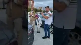 ПЕТРО ПРОДАЄ ТЕСЛУ