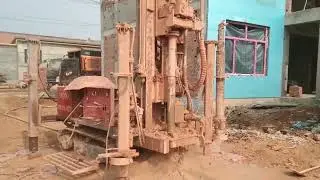 crawler water well drilling rig