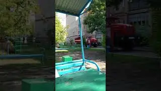 Приехали 3 пожарные машины на Братьев Башиловых