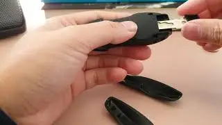 How to Change 2016-2019 Porsche Cayenne Key Battery