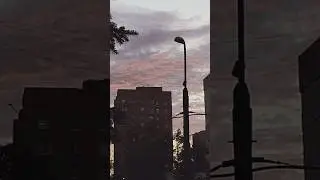 С утра забабахал на фоне ностальгии. Оцените 🌆