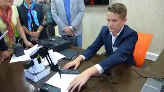 Демонстрация работы манипулятора «Добот»