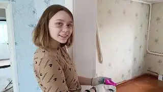 Вода не уходит,мышей полон дом.Разгребаем завалы,делаем ремонт.Перевозим вещи. Купили дом в деревне.
